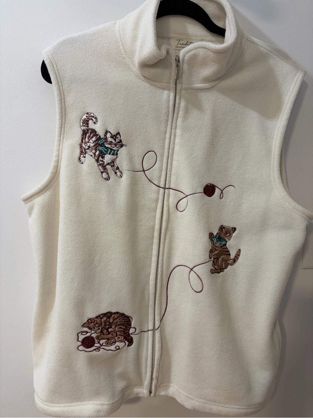 Women's Cream Fleece Zip-Front Vest with Embroidered Kittens